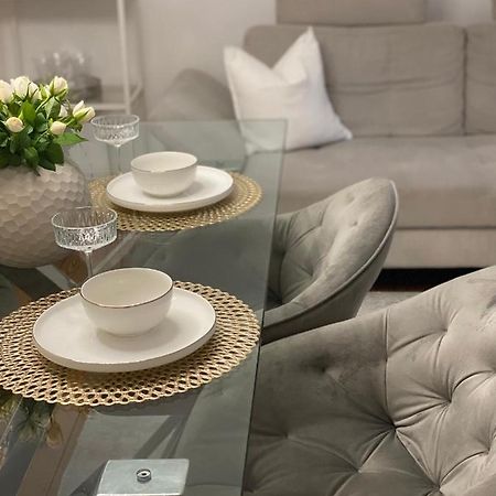 Altbau-Oase Der Eleganz: Stadtnaher Komfort Pur Wiesbaden Luaran gambar