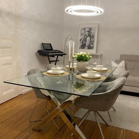 Altbau-Oase Der Eleganz: Stadtnaher Komfort Pur Wiesbaden Luaran gambar