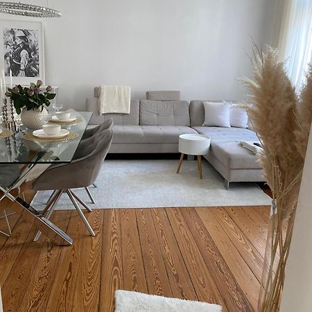 Altbau-Oase Der Eleganz: Stadtnaher Komfort Pur Wiesbaden Luaran gambar