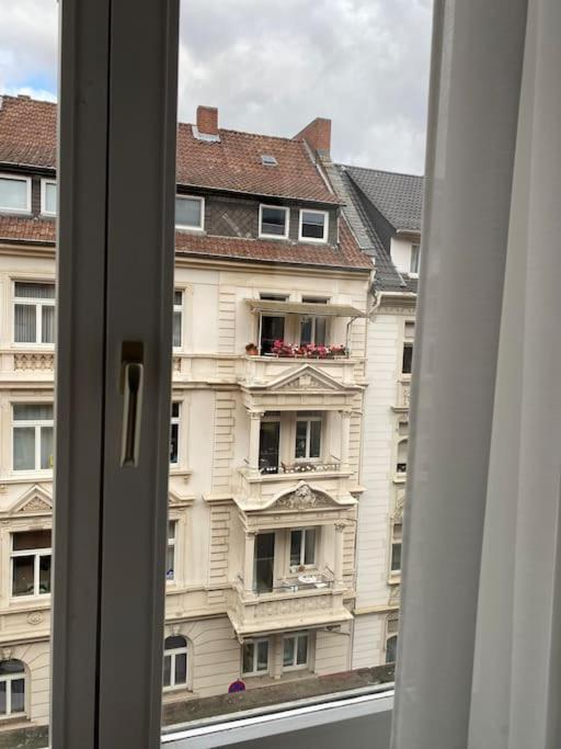 Altbau-Oase Der Eleganz: Stadtnaher Komfort Pur Wiesbaden Luaran gambar