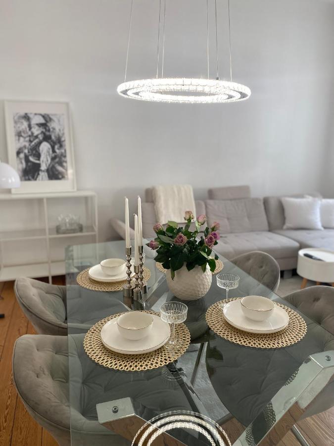 Altbau-Oase Der Eleganz: Stadtnaher Komfort Pur Wiesbaden Luaran gambar