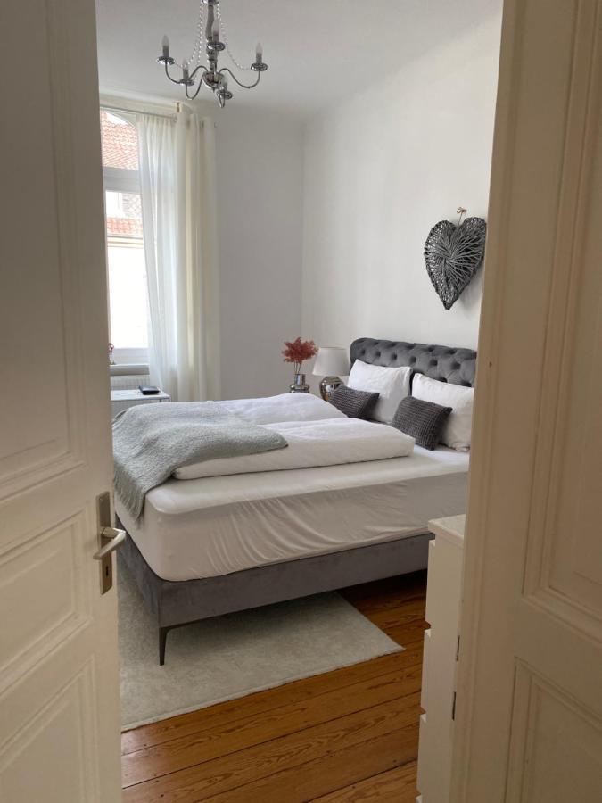 Altbau-Oase Der Eleganz: Stadtnaher Komfort Pur Wiesbaden Luaran gambar